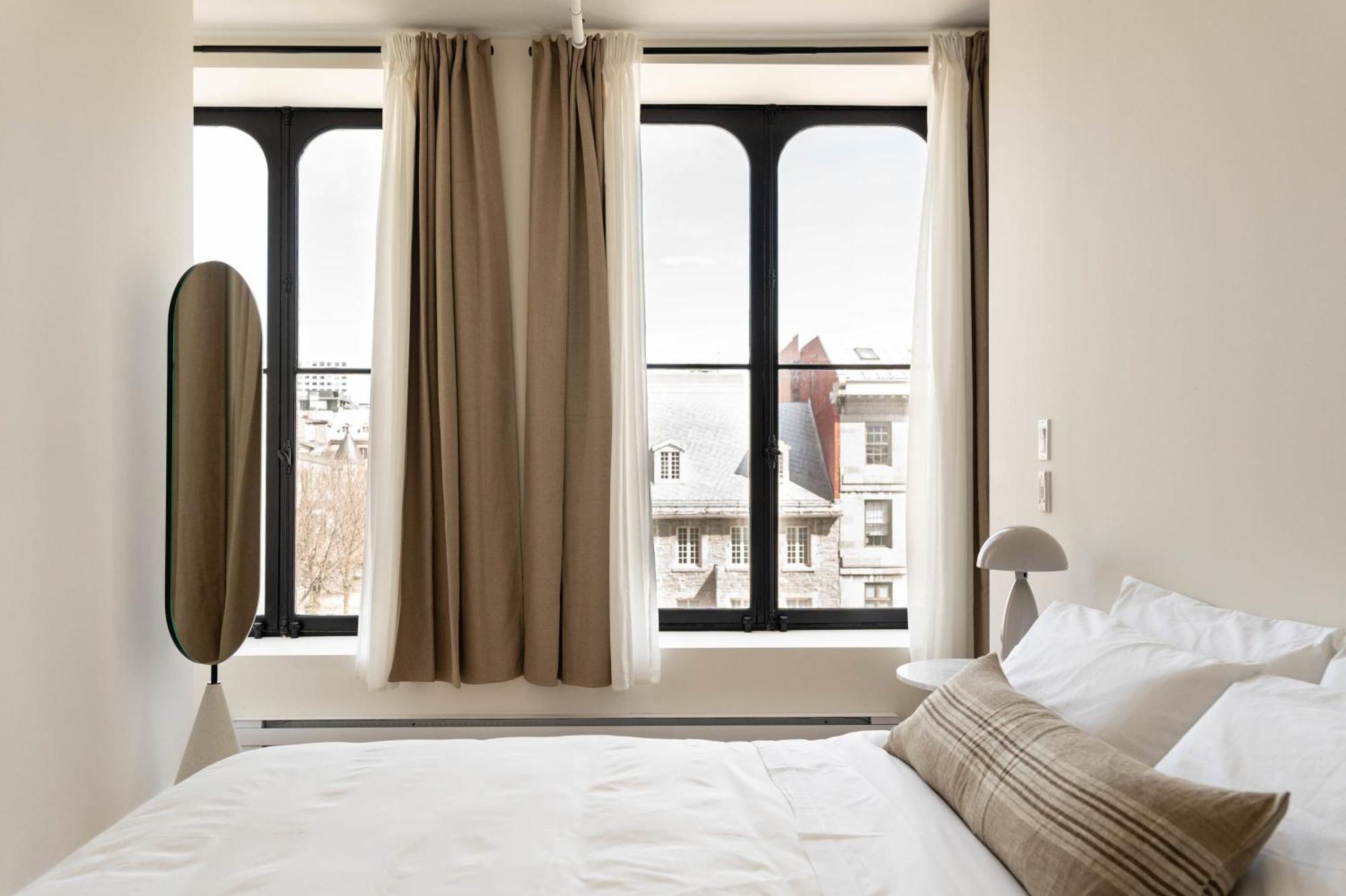 Maison Place Jacques-Cartier By Luxury In Transit มอนทรีอัล ภายนอก รูปภาพ